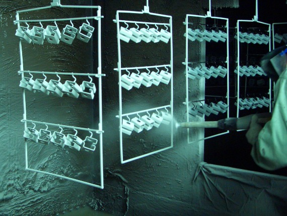 Serienlackierungen Pulverbeschichtungen Nasslackierungen